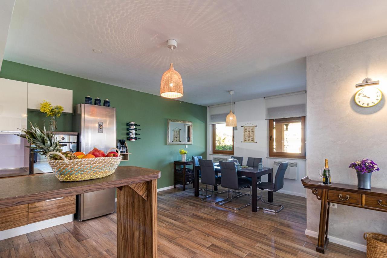 Lovely Istrian Apartment With A Private Swimming Pool And A Charming Garden بنجول المظهر الخارجي الصورة