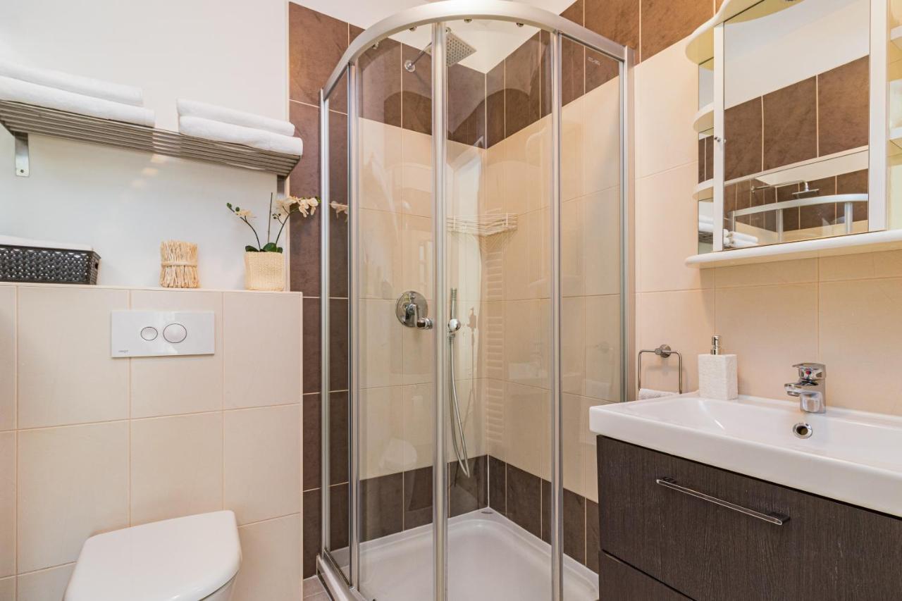 Lovely Istrian Apartment With A Private Swimming Pool And A Charming Garden بنجول المظهر الخارجي الصورة