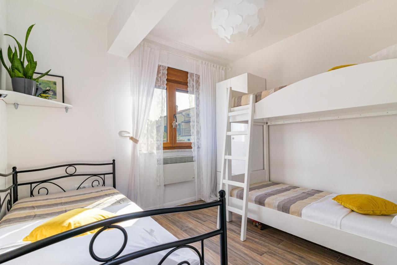 Lovely Istrian Apartment With A Private Swimming Pool And A Charming Garden بنجول المظهر الخارجي الصورة